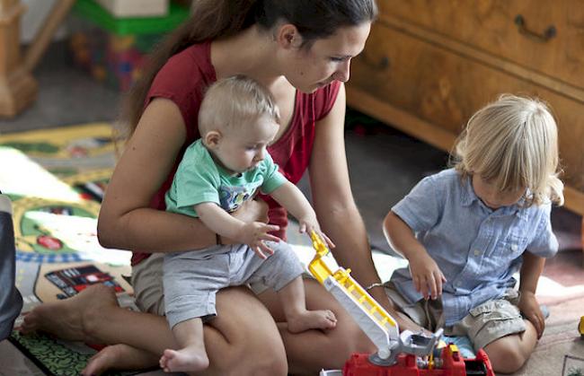 Die CVPO befürwortet die «Familieninitiative». (Symbolbild)