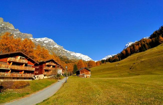 Chalets bei Leukerbad. 