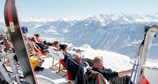 Keine sch&ouml;nen Aussichten f&uuml;r Crans-Monatana: Die Skilifte stehen seit Dienstag still. (Archiv)
