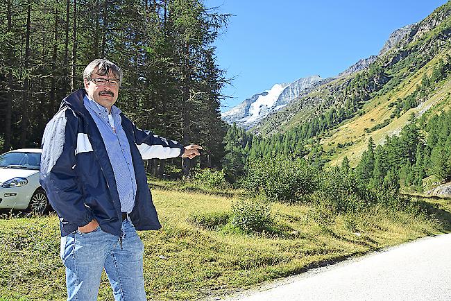 Silvan Oggier, Gemeinde-Vizepräsident Turtmann-Unterems: «Hier entsteht ein Parkplatz.»