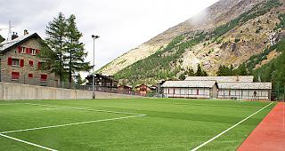 So pr&auml;sentiert sich der sanierte Sportplatz.