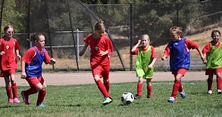 &laquo;Lila, die Tochter einer Amerikanerin und eines Schweizers, am Ball&raquo;