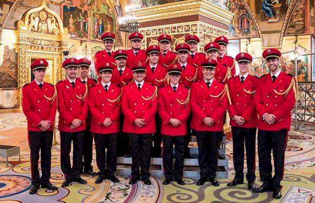 Die Walliser Teilnehmer der Swiss Army Central Band in Moskau.