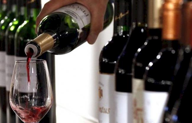 Die Gegner der höheren Freigrenze beim Weinimport sind in der Überzahl. (Symbol)