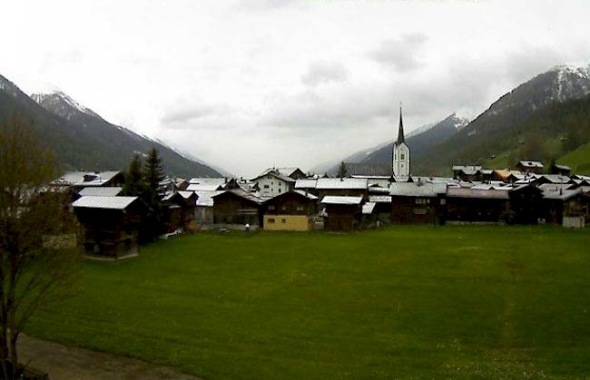 Hotel Astoria mit Panoramablick über Ulrichen