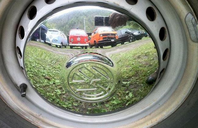 Am kommenden Wochenende findet in Mörel das neunte VW-Bustreffen statt.