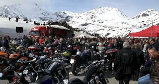 Am Sonntag war der Simplonpass wieder Schauplatz der traditionellen Motorradsegnung.