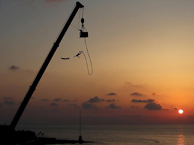 Sprung in den Tod: Niederländerin stirbt in Spanien beim Bungee-Jumping (Symbolbild)