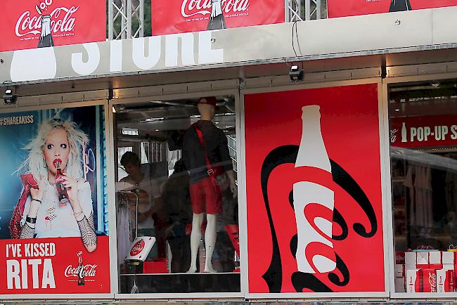 «Cola, überall Cola» - am Open Air Gampel gibt es nicht nur Alkohol.