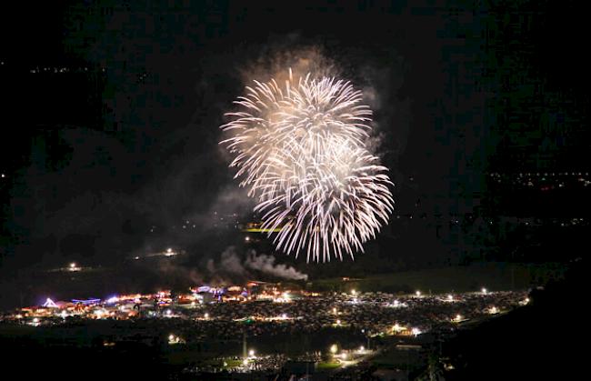 Feuerwerk zur Eröffnung