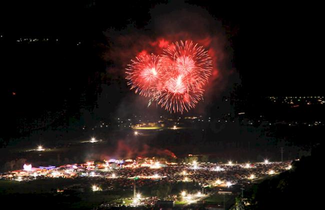 Feuerwerk zur Eröffnung