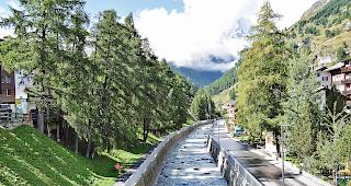 Die &laquo;Vispe&raquo; k&ouml;nnte dem Zermatter Schwimmbad einen Strich durch die Rechnung machen.