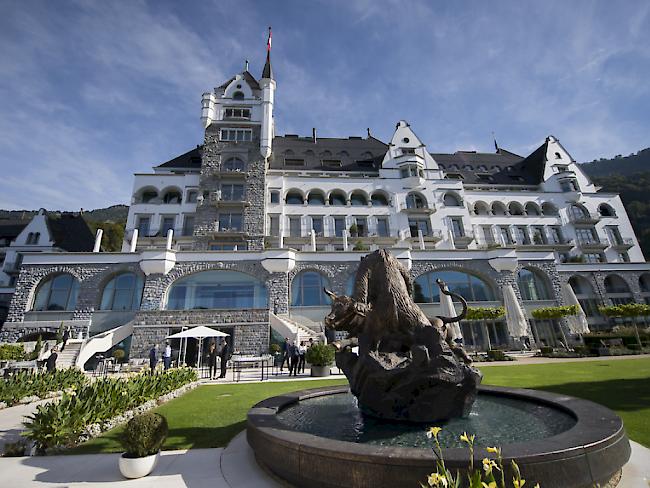 Das Park Hotel Vitznau, aufgenommen anlässlich der Vorstellung des Gault-Millau Guide Schweiz 2016, in Vitznau. Küchenchef Nenad Mlinarevic ist "Koch des Jahres 2016" (KEYSTONE/Urs Flueeler)