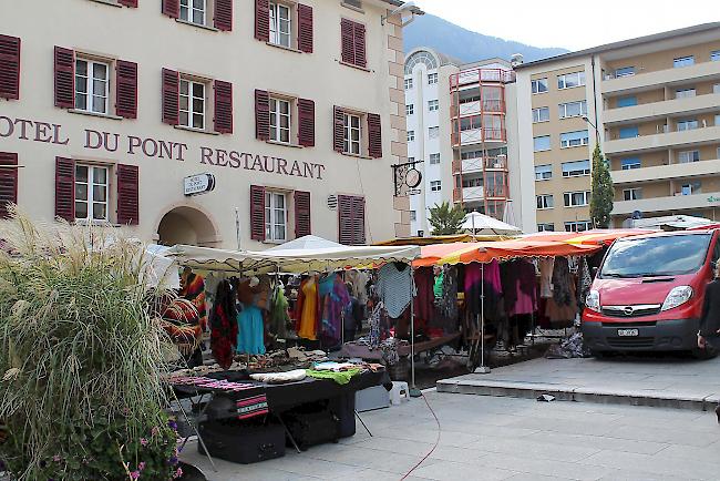 St. Gallus Markt im Städtchen Brig.