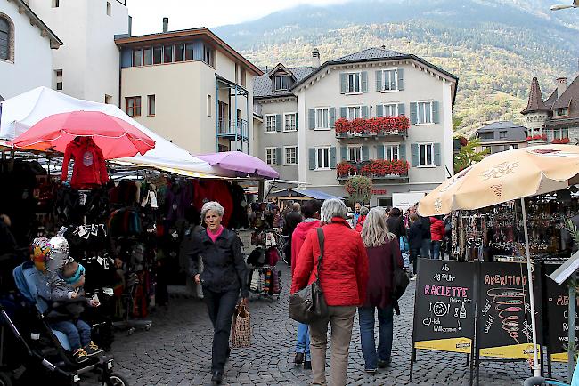 St. Gallus Markt im Städtchen Brig.