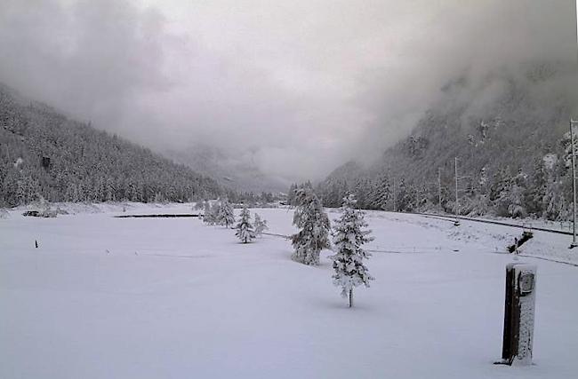 Im Mattertal liegt Schnee: Golfplatz zwischen Täsch und Randa am Freitagmorgen. 