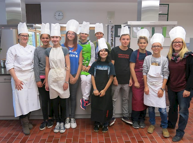 Die Jugendarbeitsstelle Oberwallis bot auch am Dienstag spannende Workshops an: Die Küchencrew