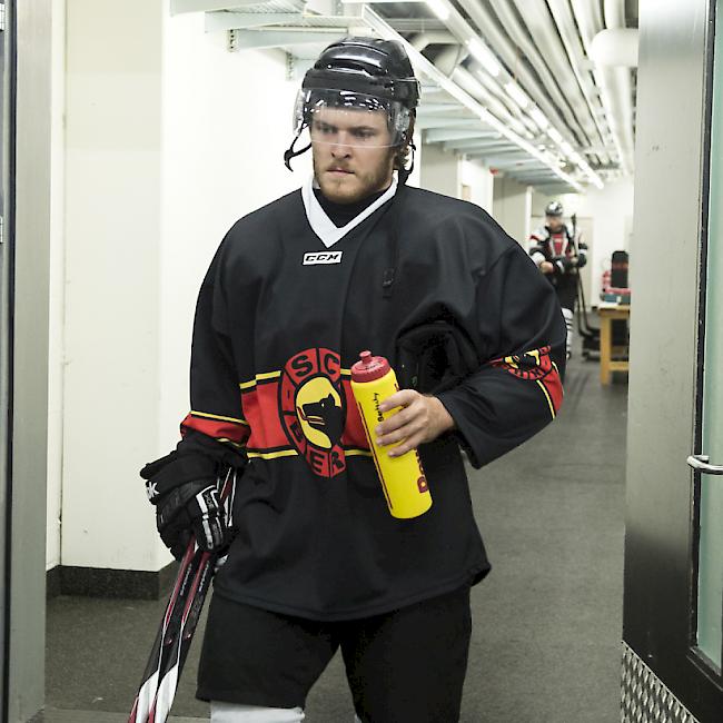Christoph Bertschy trainierte im August noch mit Bern und steht nun vor dem NHL-Debüt bei Minnesota