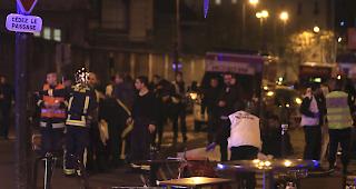 Polizei am Schauplatz einer Schiesserei im Pariser 10. Arrondissement.