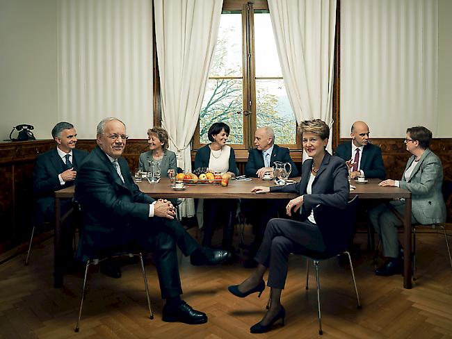 Das offizielle Bundesratsfoto 2015: Wer ersetzt Finanzministerin Widmer-Schlumpf?