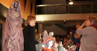 Kunsthandwerker aus der Region stellten am Freitag und Samstag in der Briger Simplonhalle ihre Kunstwerke aus.