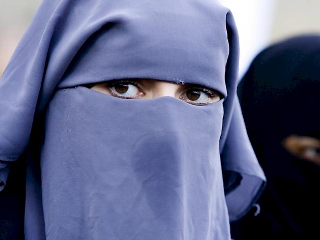 Wer künftig im Tessin einen Niqab trägt, wird gebüsst - auch Touristinnen. (Symbolbild)