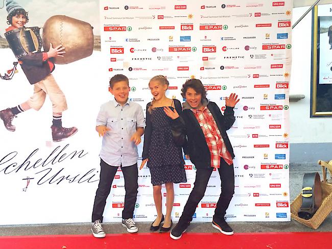 Können sich rühmen, in einem der 10 erfolgreichsten Schweizer Filme mitgespielt zu haben: V.l.n.r. Laurin Michael (Ruman), Julia Jeker (Ursina) und Jonas Hartmann (Ursli) (Archiv).