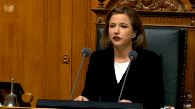 Nationalratspräsidentin Christa Markwalder eröffnet die Sitzung.