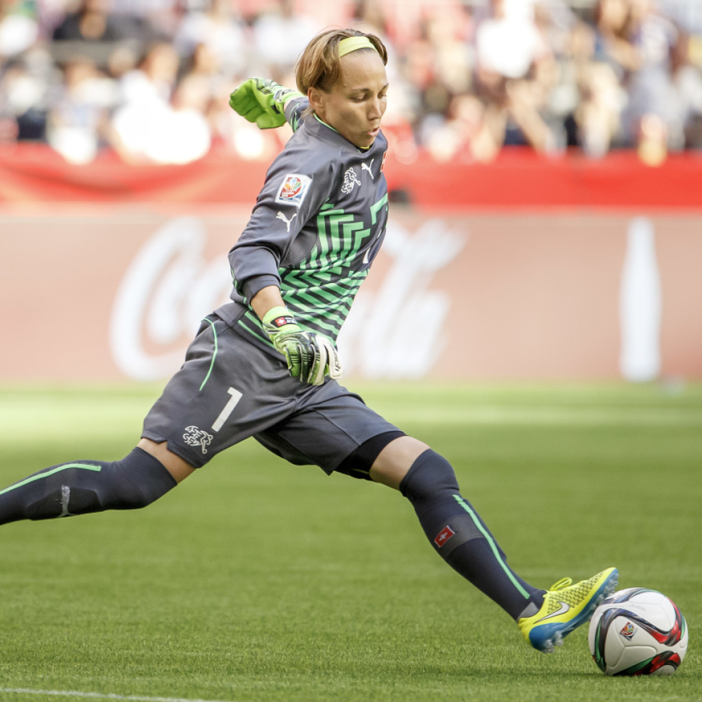 FrauenNationaltorhüterin Thalmann verlässt Basel 1815.ch