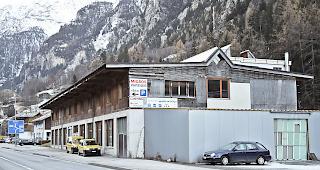 Direkt hier an der Kantonsstrasse soll der neue Werkhof eingerichtet werden.