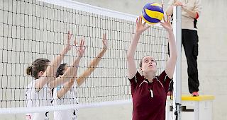 Melanie Wyer (Nummer 1) und der VBC Visp: &laquo;Wir wollen Platz 2 verteidigen.&raquo;