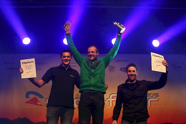 CCC Gleitschirm Open: 1. Chrigel Maurer (Mitte), 2. Jan Sterren (links), 3. Philipp Steinger (rechts). 