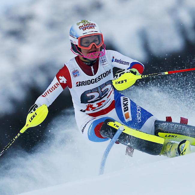 Charlotte Chable liegt nach dem ersten Slalom-Lauf in Santa Caterina als sensationelle Zweite nur um 0,25 Sekunden hinter der führenden Norwegerin Nina Löseth zurück