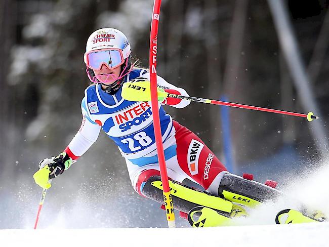 Charlotte Chable stürzt im Slalom von Santa Caterina kurz vor dem Ziel und verpasst eine Top-4-Platzierung