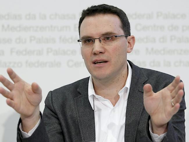 Für den Politologen Georg Lutz ist der Gedanke überholt, dass mit dem Wechsel von Toni Brunner zu Albert Rösti die bernische SVP in der Mutterpartei mehr Einfluss gewinnen würde. (Archivbild)