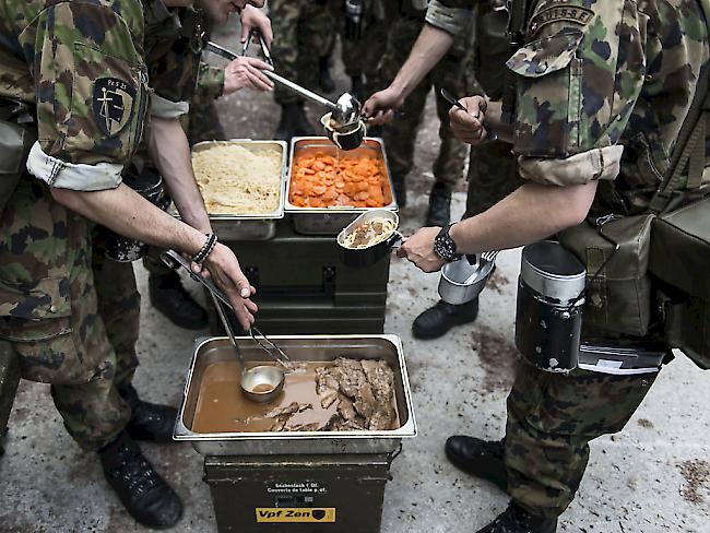 Veganer wollen auch Militärdienst leisten können. Seit 2008 wird allerdings empfohlen, sie als dienstuntauglich zu erklären. (Archivbild)