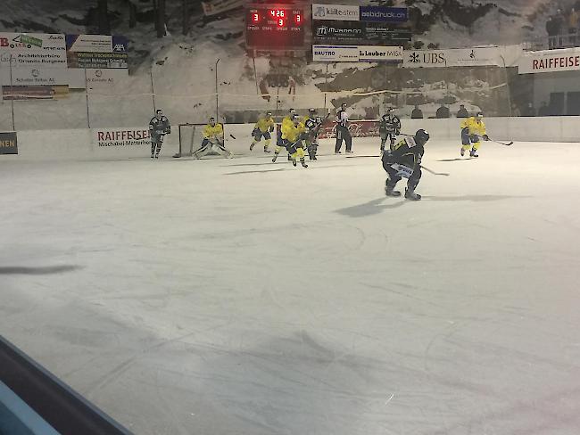 Saastal und Star Lausanne lieferten sich ein spannendes drittes Drittel.