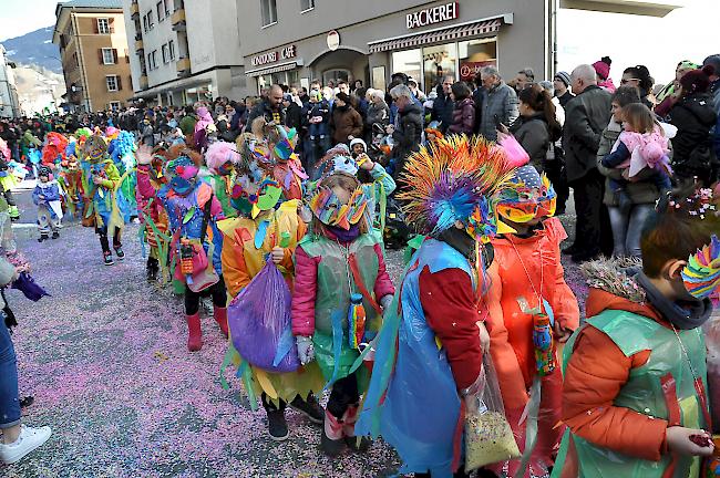 Impressionen des Natischer Kinderumzugs.