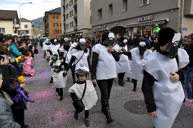 Impressionen des Natischer Kinderumzugs.