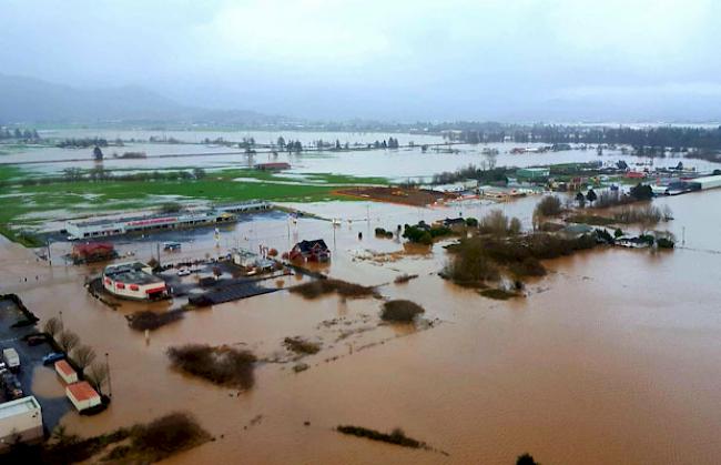 Tillamook bei Hochwasser im Dezember (Drohnenbild)