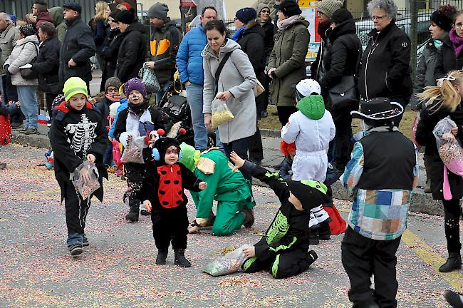 Impressionen des Kinderumzugs in Glis.