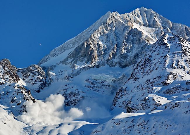 Bei einem etwaigen Gletscherabbruch am Birchgletscher hätte sich eine gefährliche Eislawine lösen können.