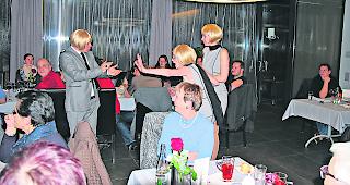 &Auml;rger im Paradies. Die Engel versuchen die Morde im Himmel aufzukl&auml;ren, ohne das Gott etwas davon mitbekommt.  