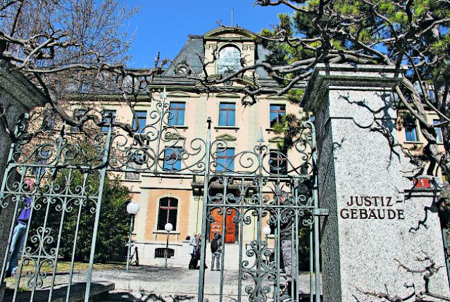 Das Walliser Kantonsgericht hat die Strafe für den Mord an einem Küchenchef reduziert. 