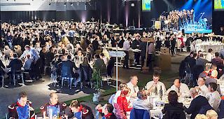 Bei Empf&auml;ngen und Ap&eacute;ros soll nicht mehr mit ganz so grosser Kelle angerichtet werden.