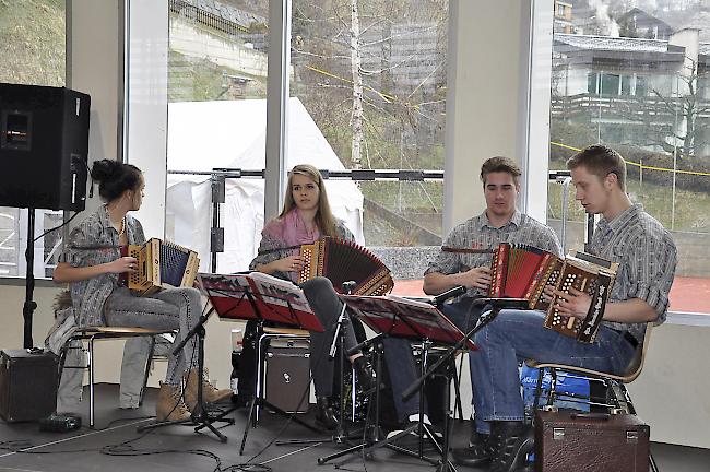 Für die Musik sorgte die "Aletschmüsig".