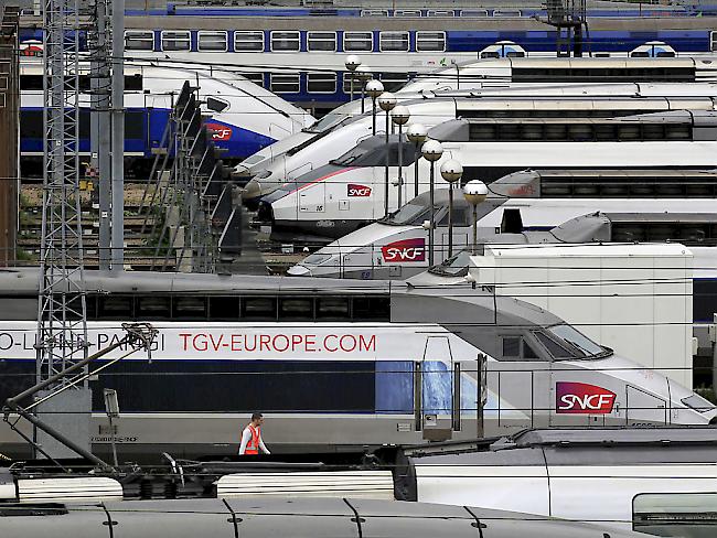 Wegen eines Streiks werden die Züge der französischen Staatsbahn SNCF teilweise still stehen. (Archivbild)