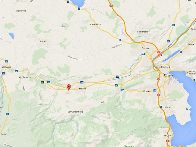 Das umstellte Haus befindet sich in der Luzerner Gemeinde Malters unweit des Gewerbegebiets Schachen.