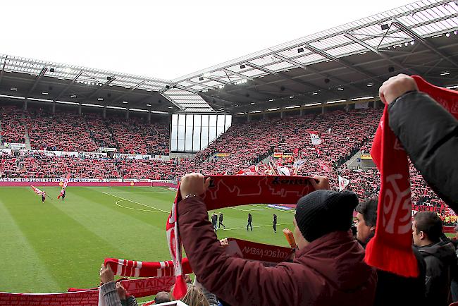 Leidenschaft. In Mainz besuchen im Durchschnitt 29 000 Fans die Heimspiele.