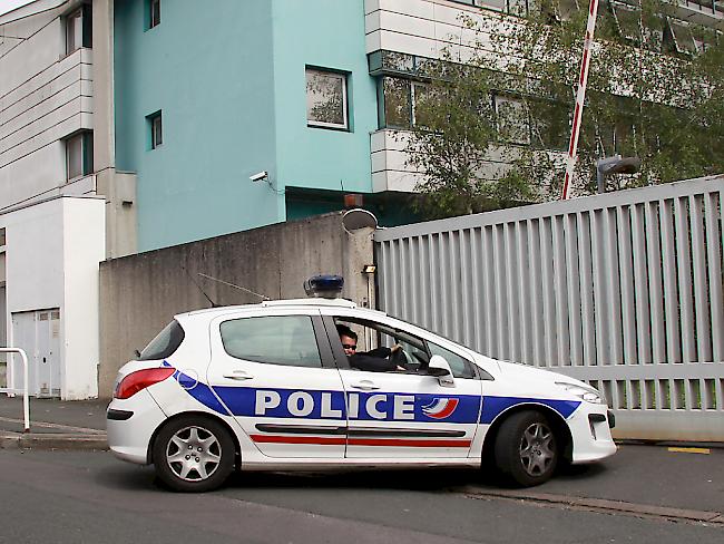 Französisches Polizeifahrzeug in Bayonne (Symbolbild)